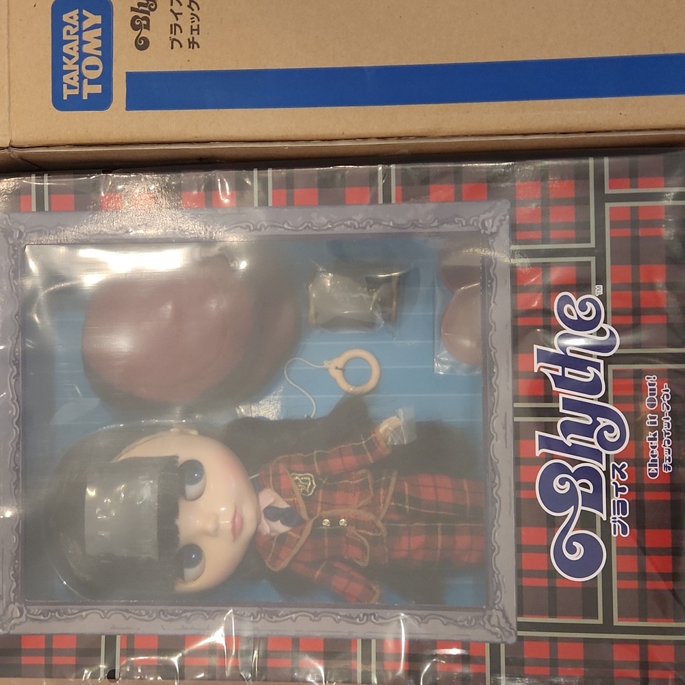 Blythe Doll CHECK IT OUT with Red Plaid Outfit